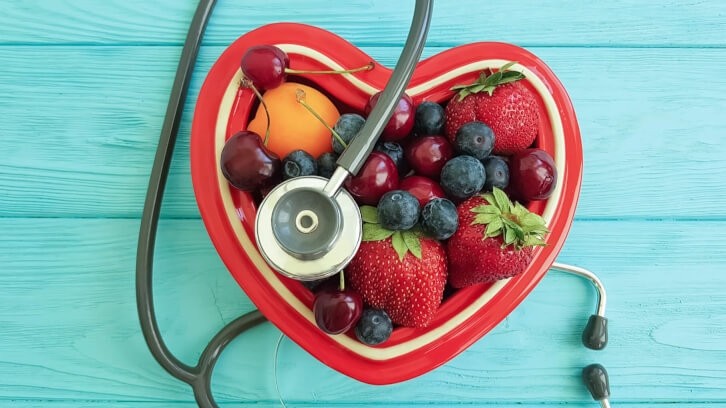 Quercetin and other related flavonol have a protective effect against CVD. © TanyaLovus / iStock / Getty Images Plus
