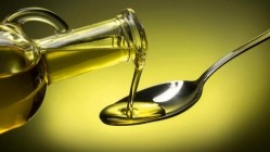 Olive oil consumption may curb dementia-related death risk: Harvard study   
