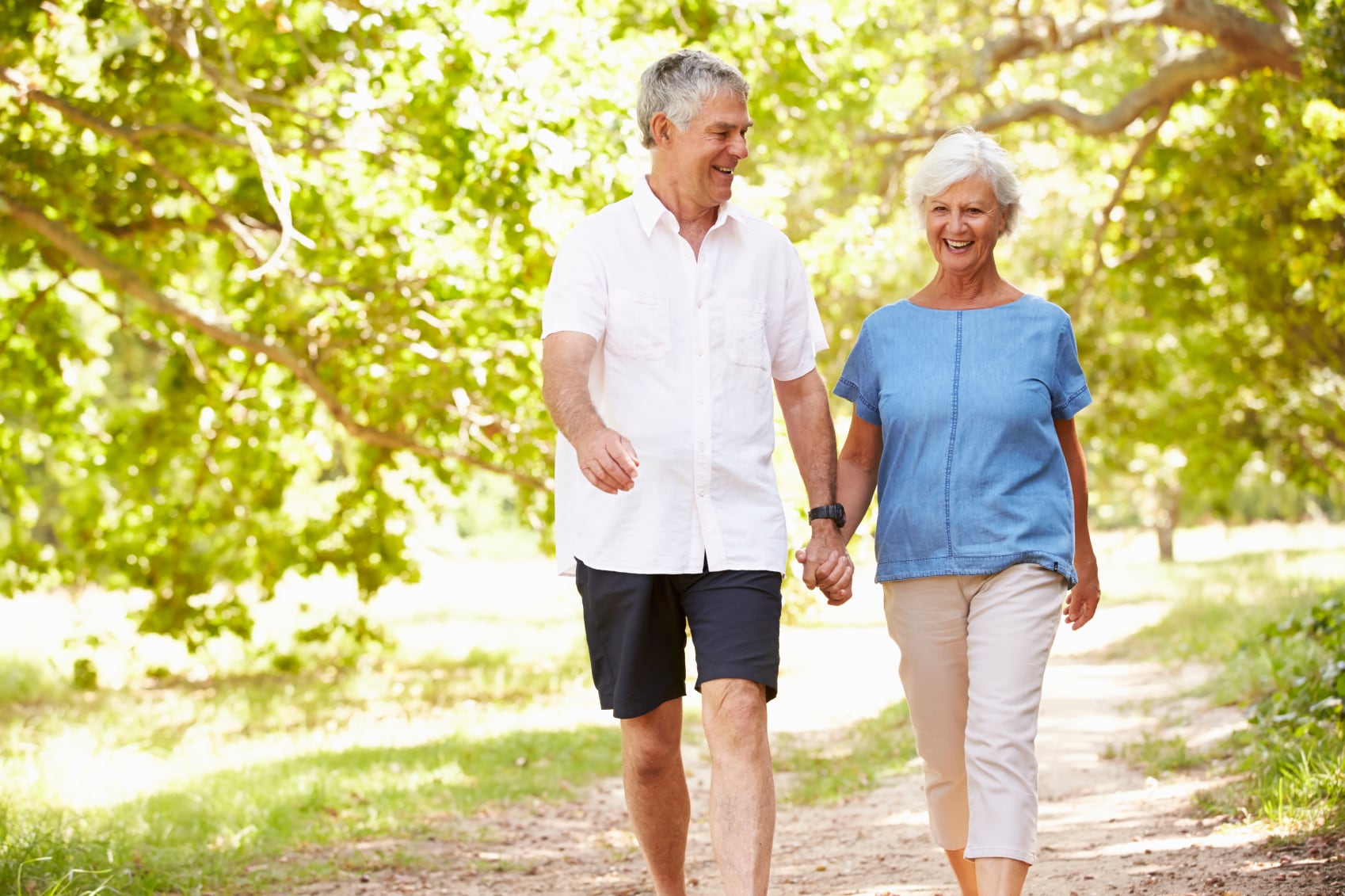 Seniors-walking-C-monkeybusinessimages.jpg