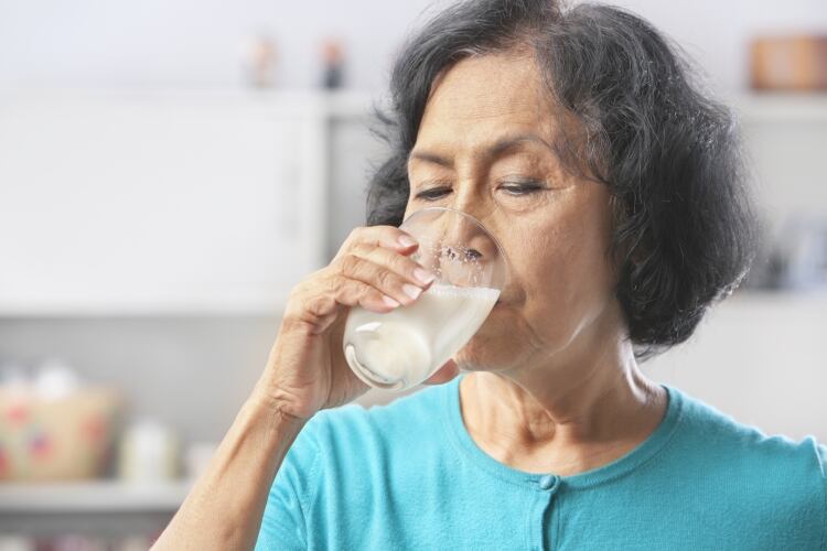 New-report-looks-at-dairy-and-plant-proteins-in-weight-management-and-healthy-ageing.jpg