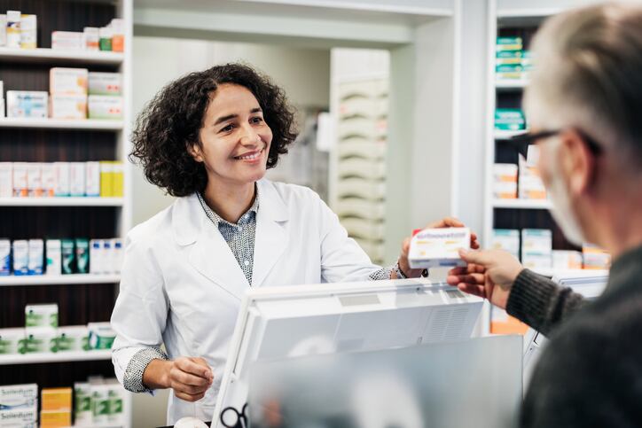 Experts say data doesn't support call to make high dose Vitamin B6 a drug