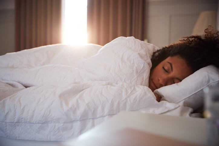 Saffron-improves-sleep-quantity-and-quality-according-to-RCT.jpg