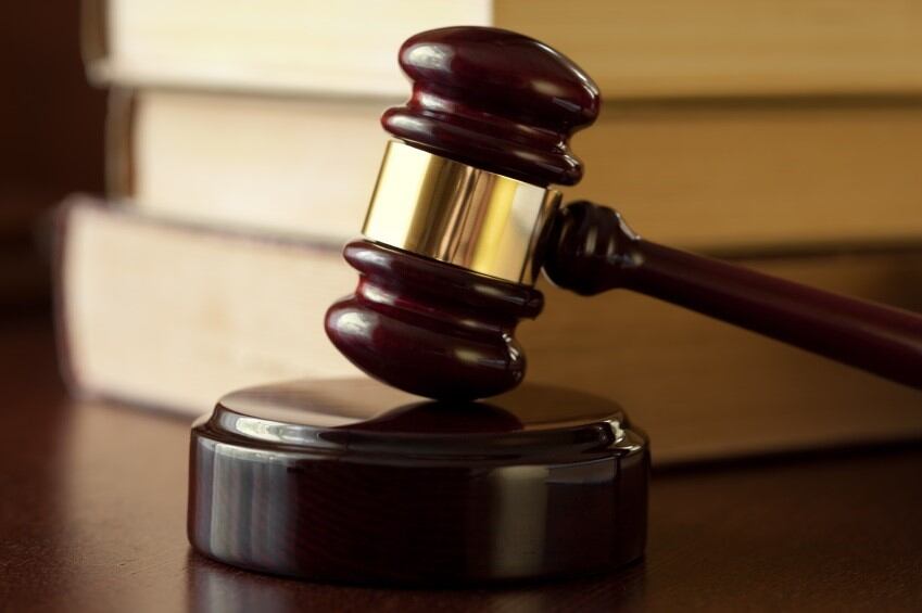 Gavel-2.jpg