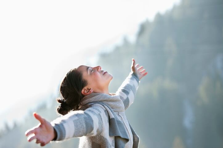Big dose caffeine beverage extends effect, avoids jitters with natural formula, inventor claims