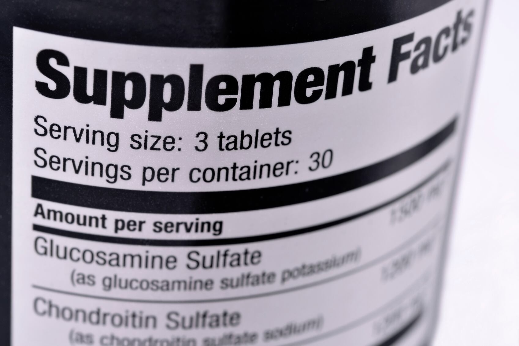 Glucosamine-Chondroitin-C-iStockPhoto-Sveta615.jpg