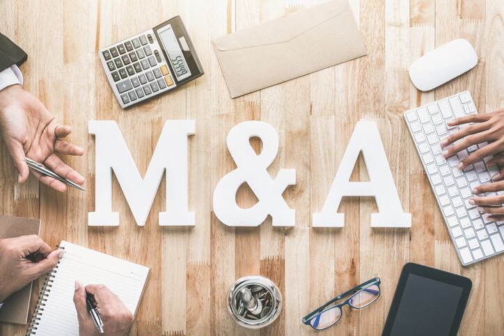 Canadian integrated clinic chain acquires supplement manufacturer