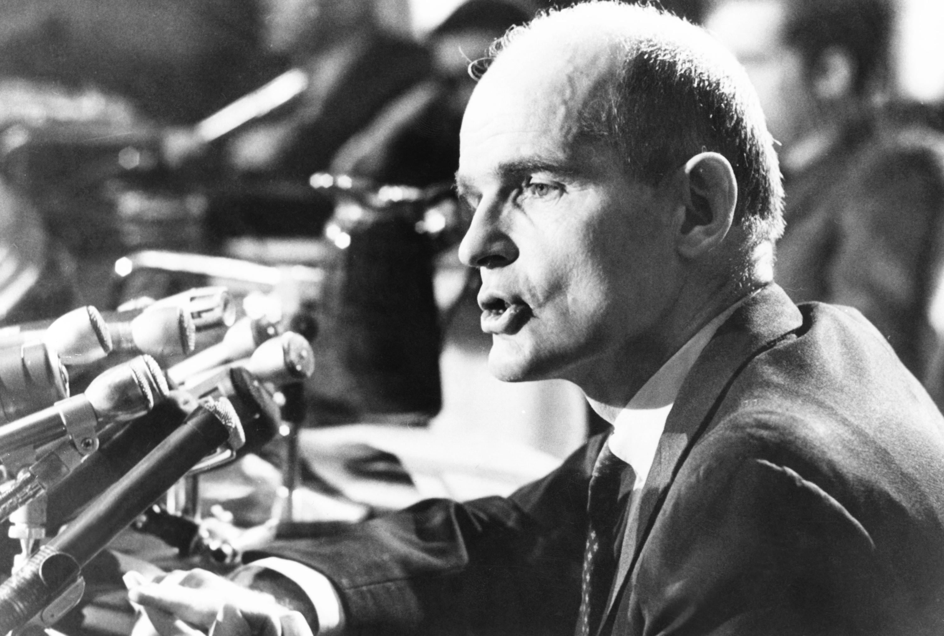 Senator-William-Proxmire-C-Everett-Collection-Historical-Alamy-Stock-Photo.jpg