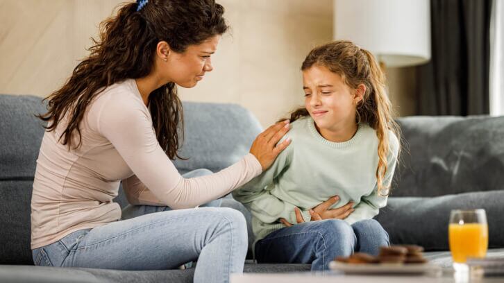 Review spotlights gaps in pain relief research for children