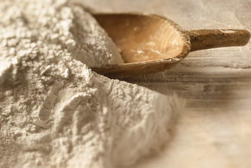 flour-baking-bread-folic-iron-fortify.jpg