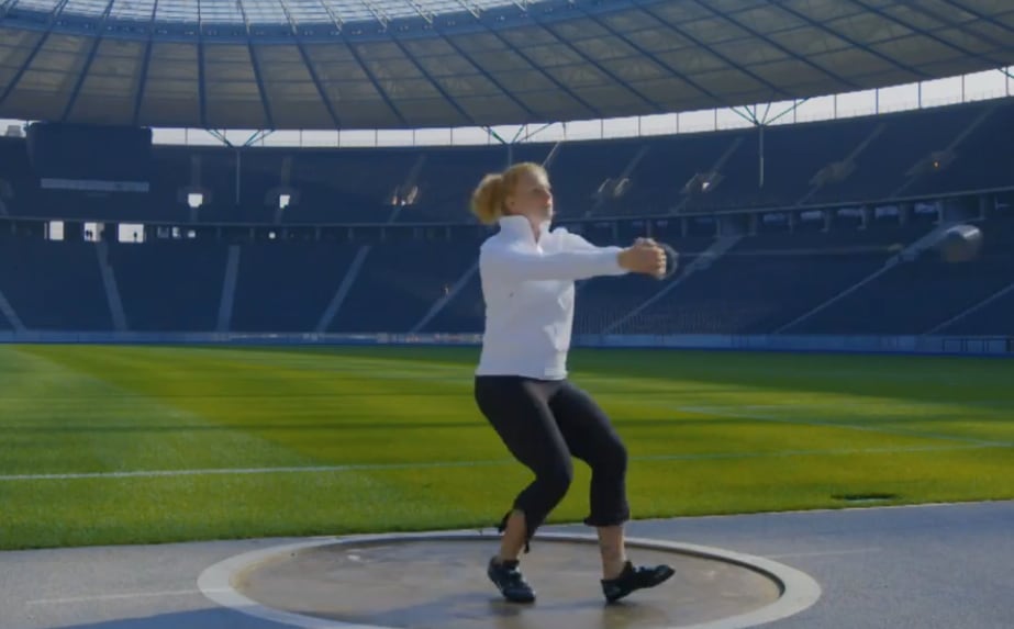 betty-throwing.jpg