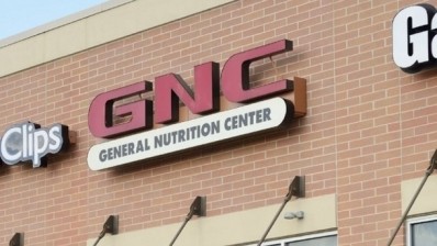 GNC's revenues drop 8%; stock price dives by 25%