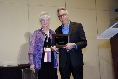 Vitamin Angels receives humanitarian award from American College of Nutrition