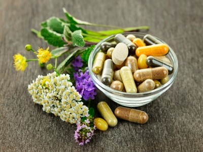 Continuing confusion over herbal supplement contents points to need for premarket notification, expert asserts