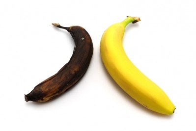 The study’s results indicate the possibility that bananas can be bred with higher levels of carotenoids, which are found at various levels in different banana cultivars. (© iStock.com)